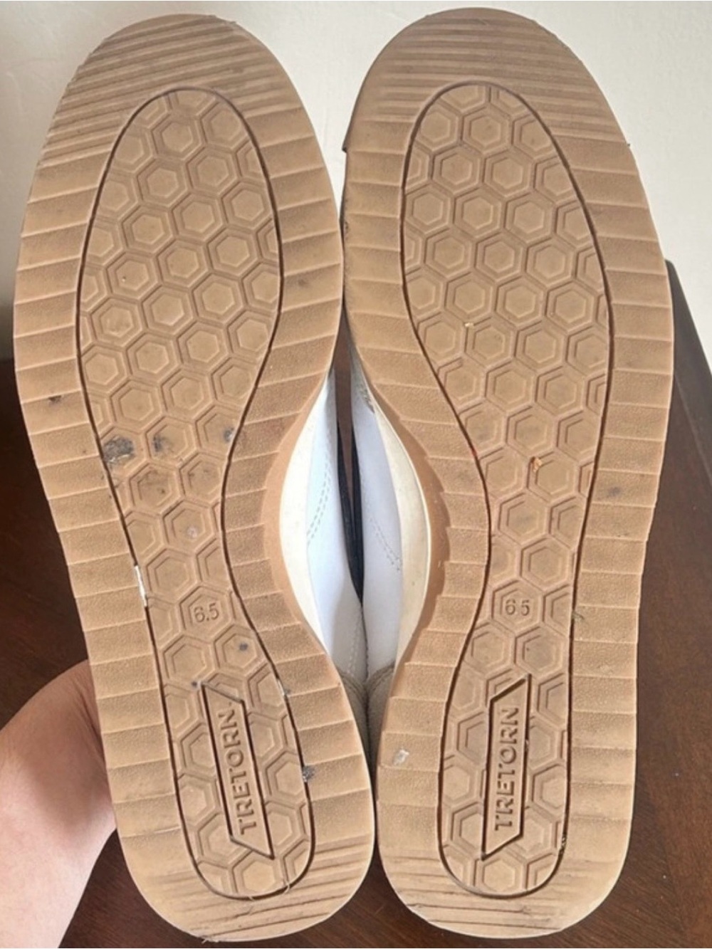 Women's Tretorn Sneakers size 6.5 - Picture 6 of 10
